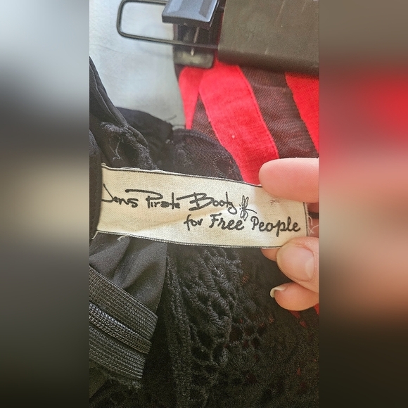 JEN'S PIRATE BOOTY for Free People Black Crochet Lace Romper Playsuit.Size Small - Picture 14 of 16